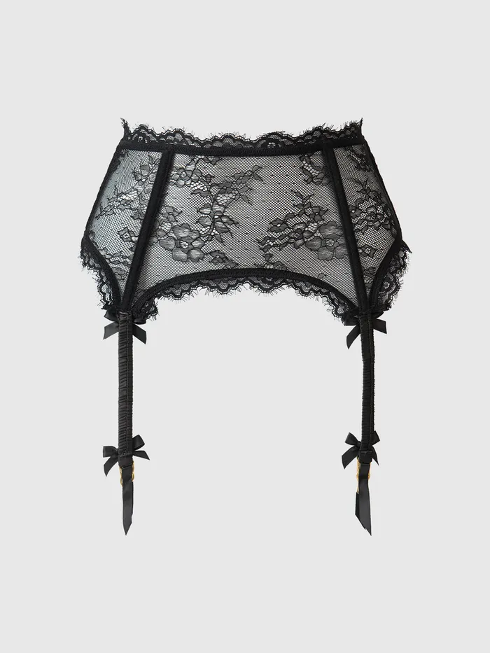 Fredericks Of Hollywood Couples Luella Lace Garter Belt Fredericks Of Hollywood Couples Luella Lace Garter Belt