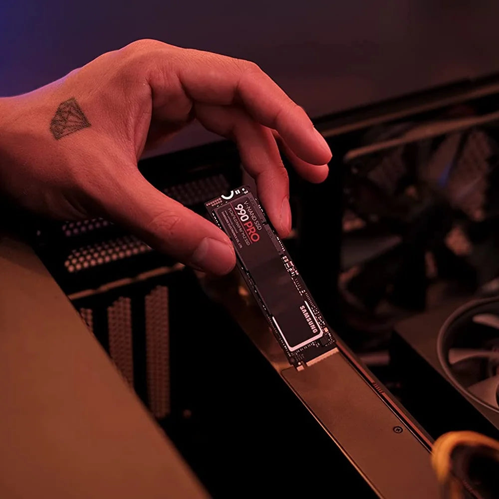 1TB PCIe Gen 4.0 NVMe Internal SSD Z346
