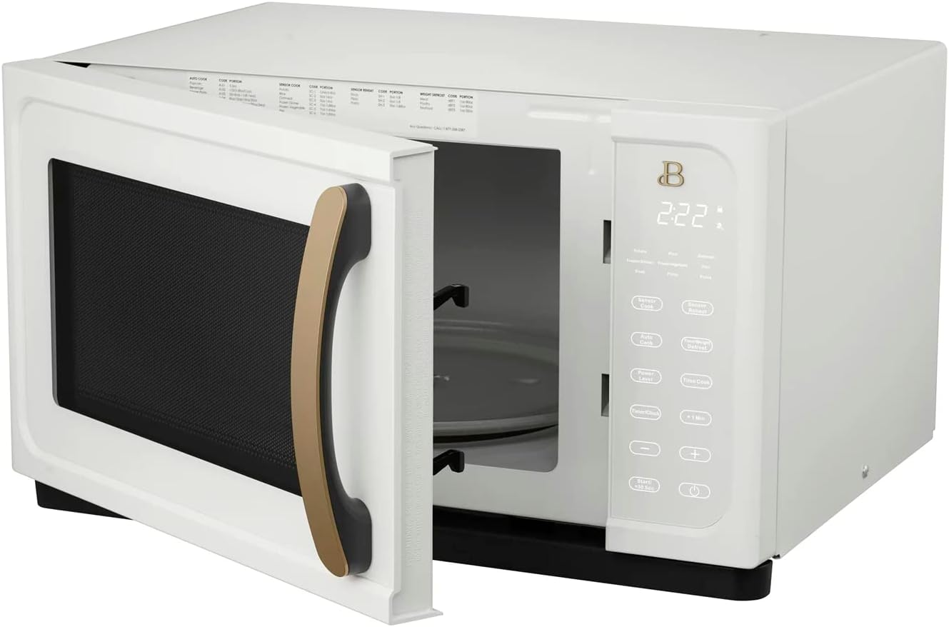 White 1.1 Cu ft 1000 Watt Sensor Microwave Oven W80628