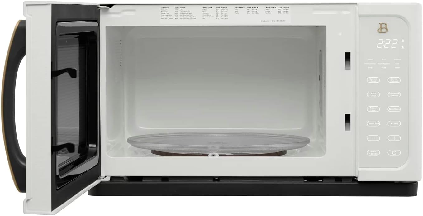 White 1.1 Cu ft 1000 Watt Sensor Microwave Oven W80628