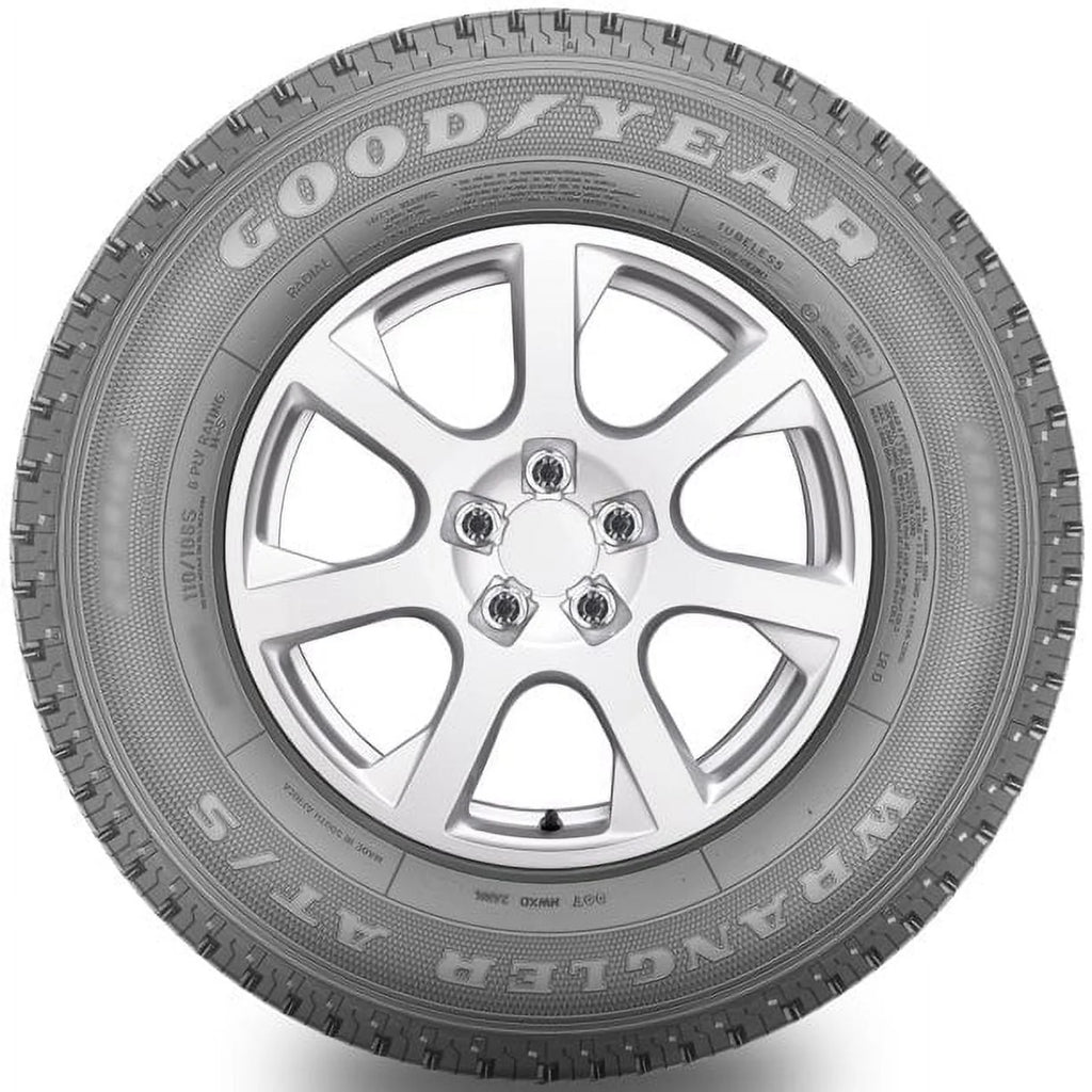 P265/70R17 113S All-Season Light Truck & SUV Tire K716297