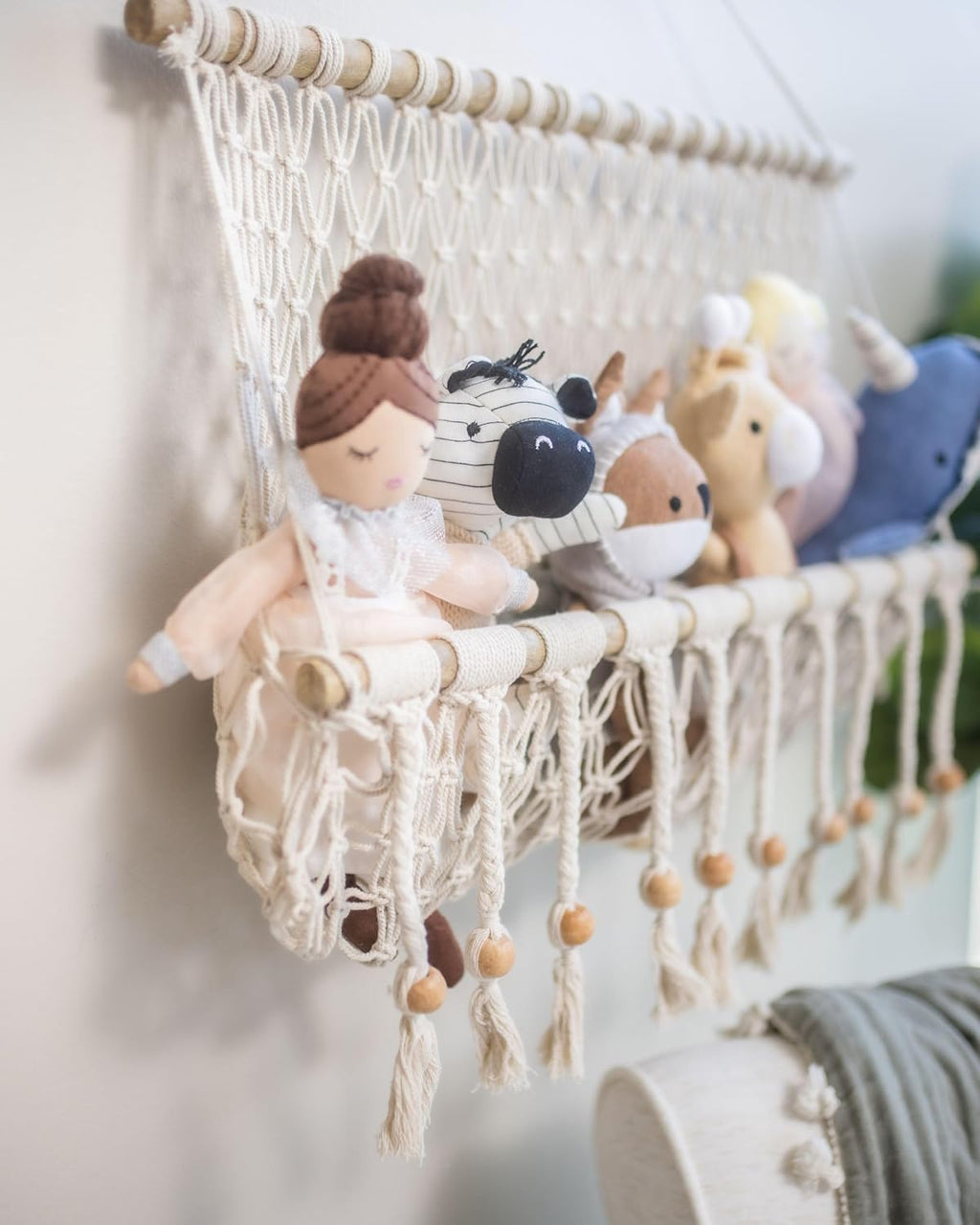 Macrame Hanging Storage Bin H207