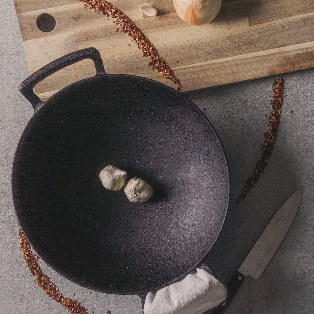 14 inch Cast Iron Wok with Flat Base and Handles I2551