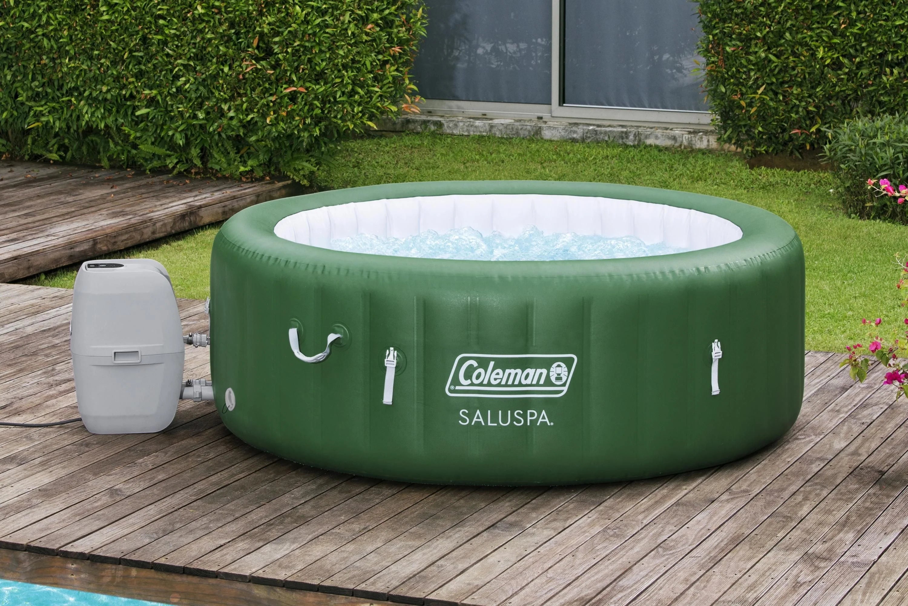 6 Person Inflatable Hot Tub F479149