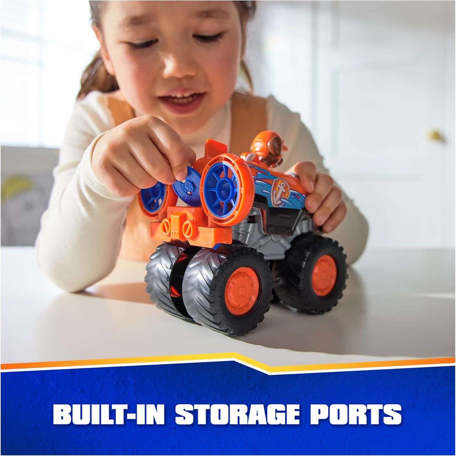 Paw Patrol Zuma’s Hovercraft Toy Truck with Projectile Launcher and Action Figure N479