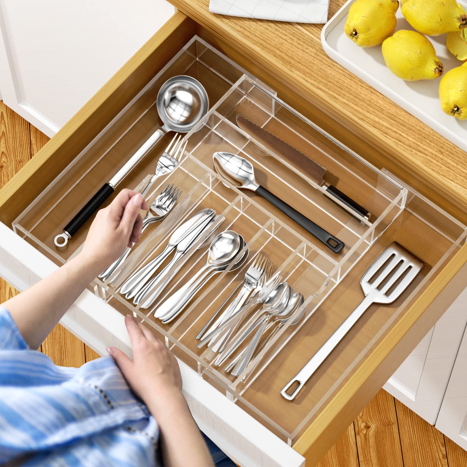 Clear Acrylic Expandable Drawer Organizer with 9 Compartments Q333620