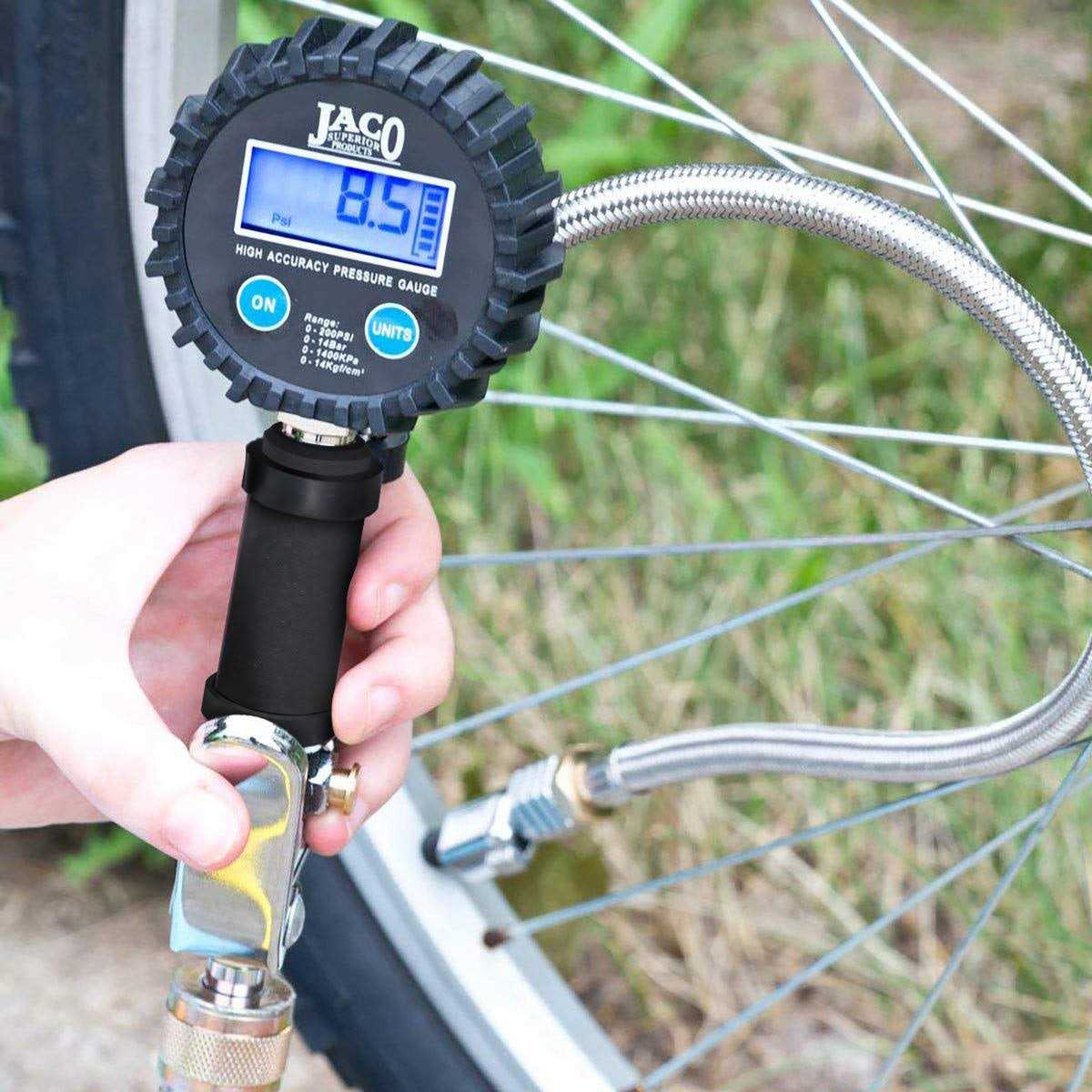 Digital Tire Inflator with Pressure Gauge Z1513