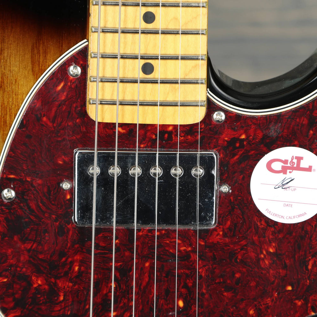 3-Tone Sunburst Semi-Hollow Electric Guitar R129913