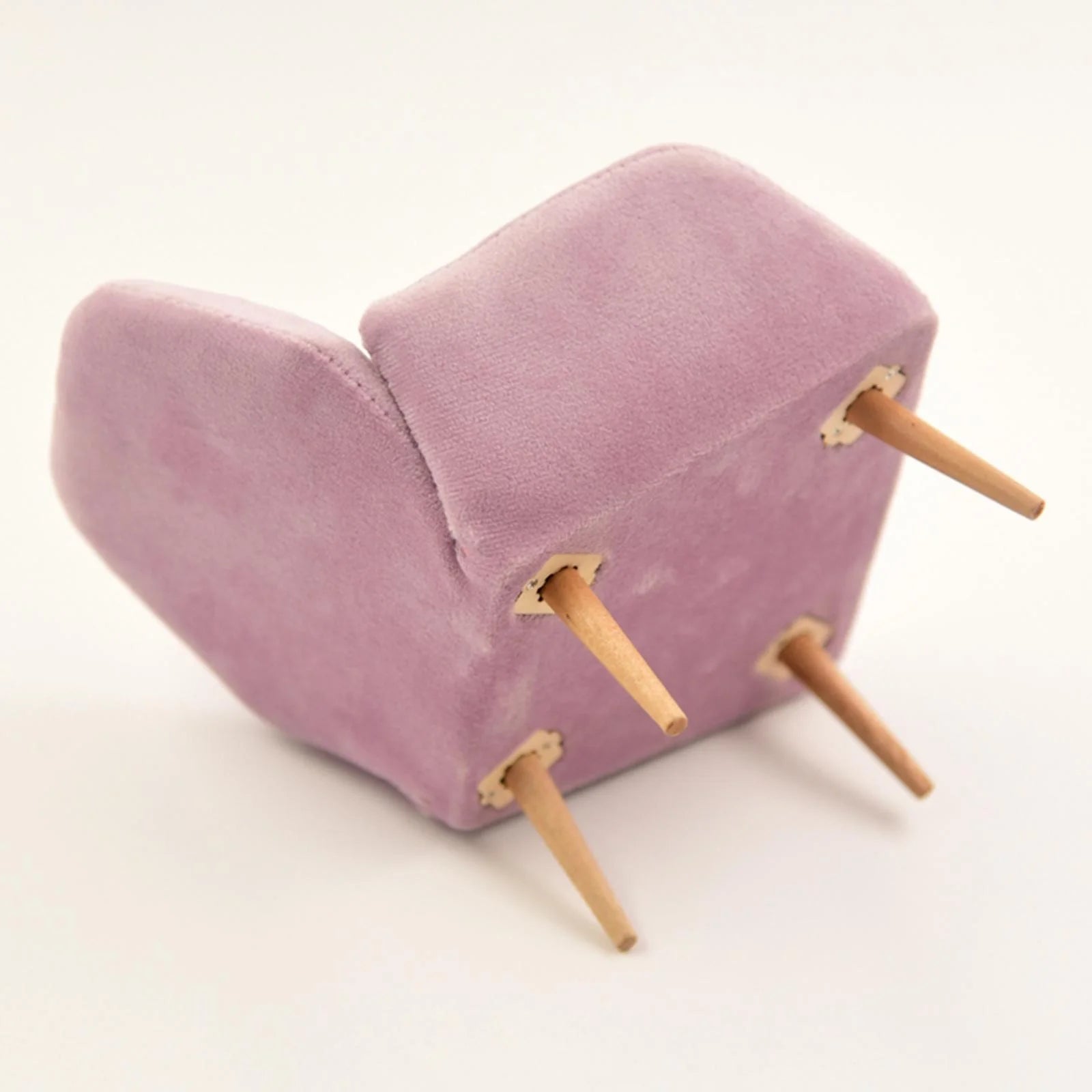 Pink Single Sofa Dollhouse Furniture 14.5x13x10.5cm Z76066
